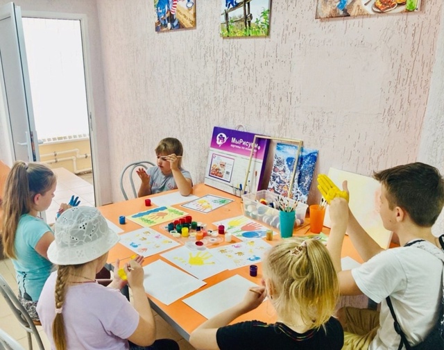 Мастер-класс «Рисование руками»